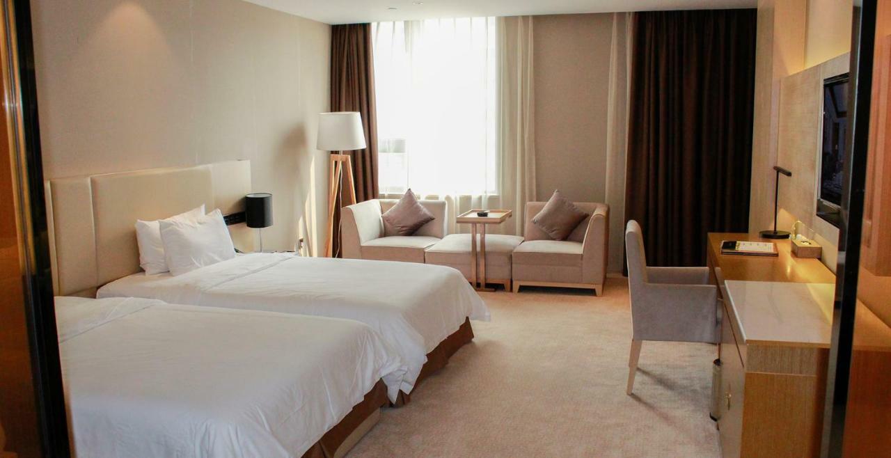 Gallery F Hotel Vuhan Dış mekan fotoğraf