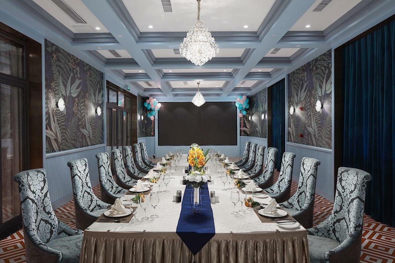 Gallery F Hotel Vuhan Dış mekan fotoğraf