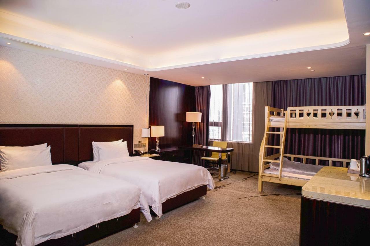 Gallery F Hotel Vuhan Dış mekan fotoğraf
