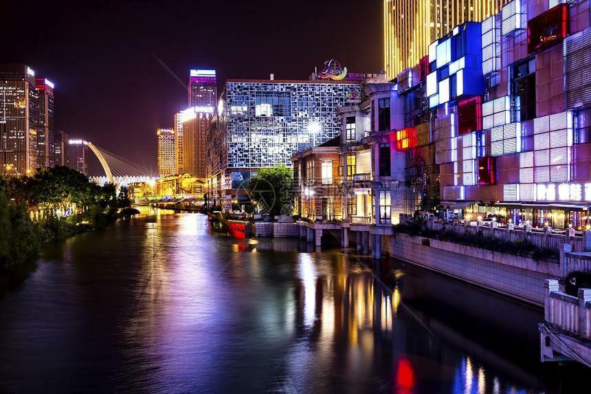Gallery F Hotel Vuhan Dış mekan fotoğraf