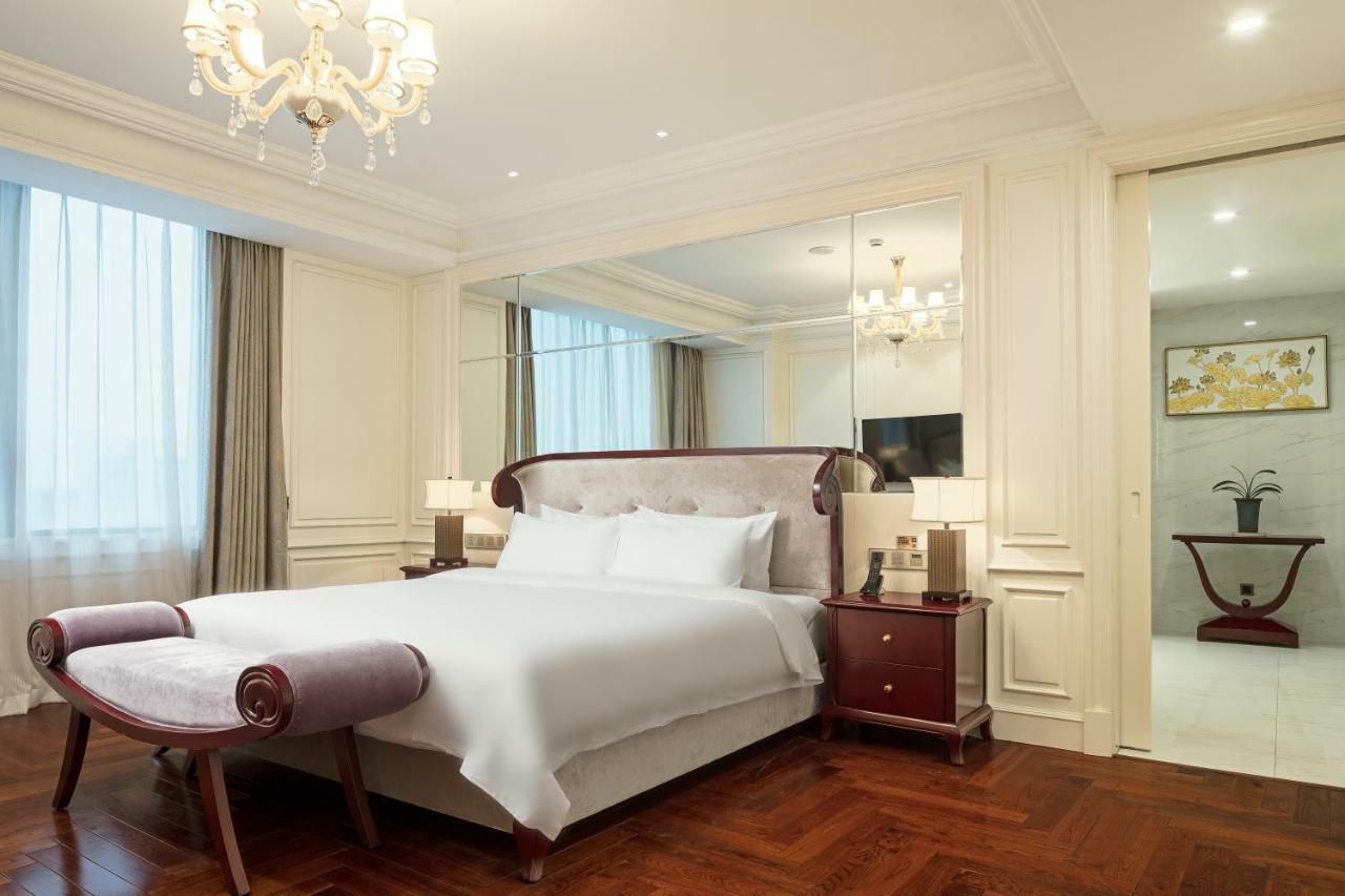 Gallery F Hotel Vuhan Dış mekan fotoğraf